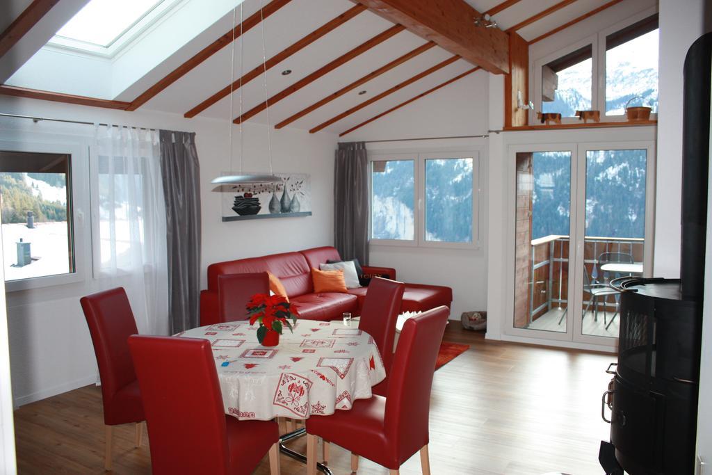 Chalet Gerbera Apartman Wengen Szoba fotó